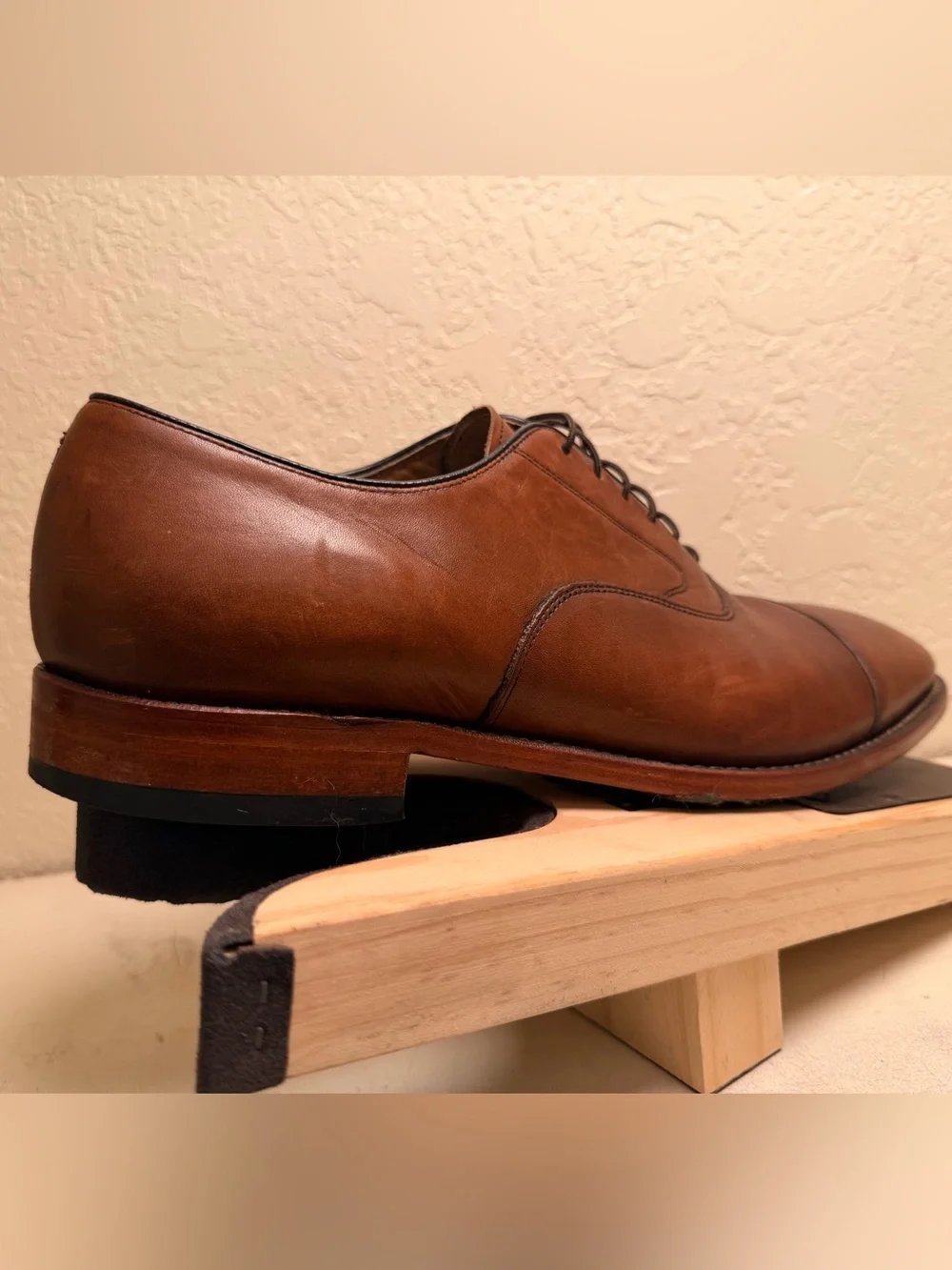 Johnston & Murphy Brown Cap-Toe Oxford Dress Shoes